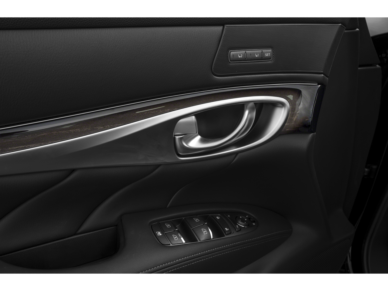 2015 INFINITI Q70 3.7