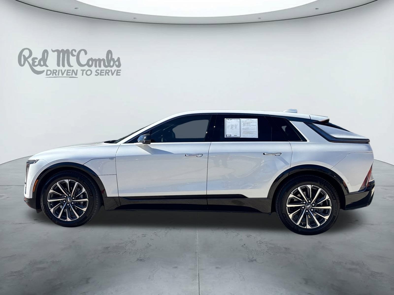 Used 2024 Cadillac LYRIQ Sport 1 with VIN 1GYKPTRK8RZ101526 for sale in Boerne, TX