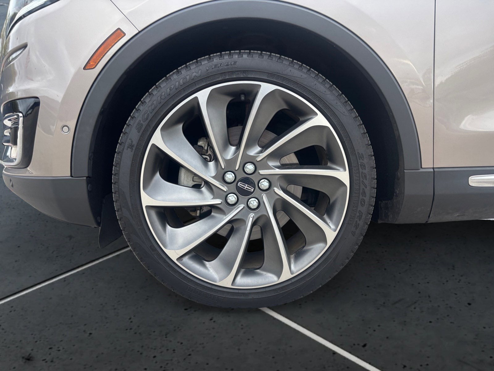 2019 Lincoln Nautilus Reserve