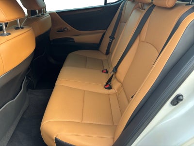 2025 Lexus ES 350
