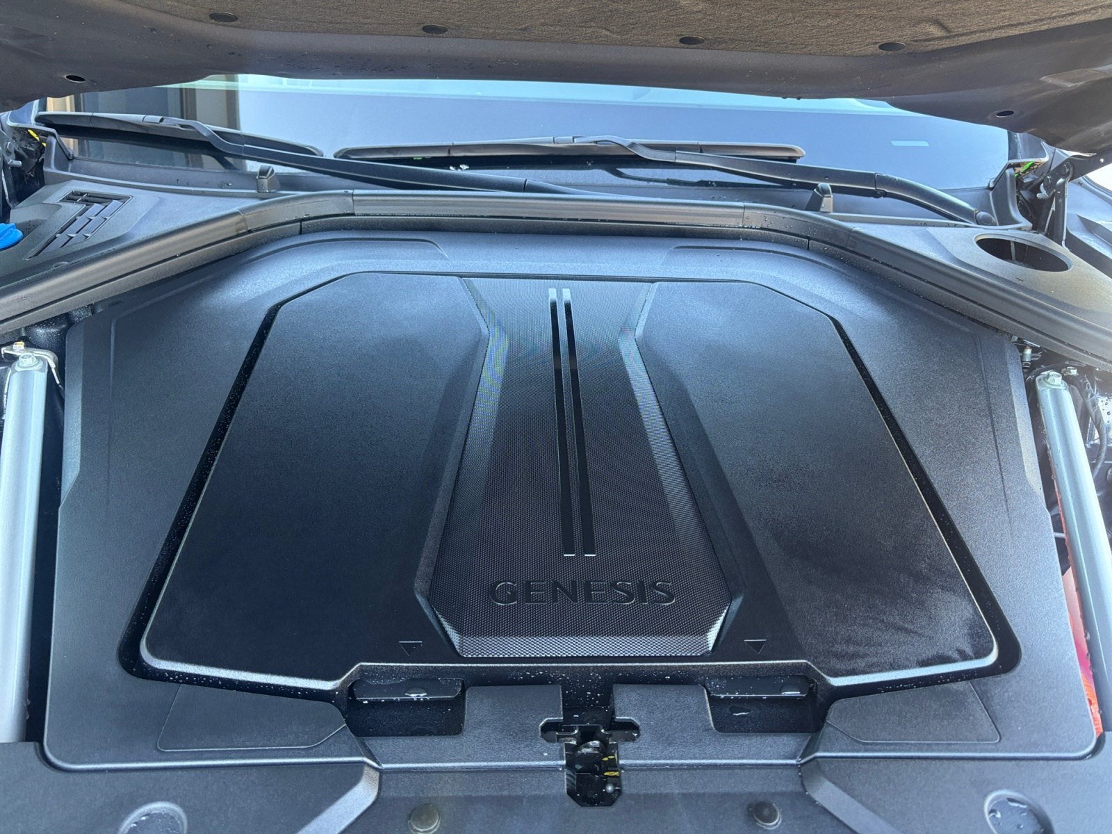 2025 Genesis Electrified GV70 Advanced