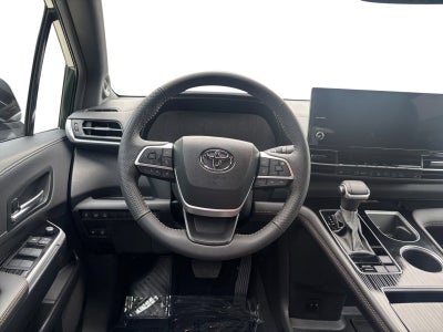 2025 Toyota Sienna Woodland Edition