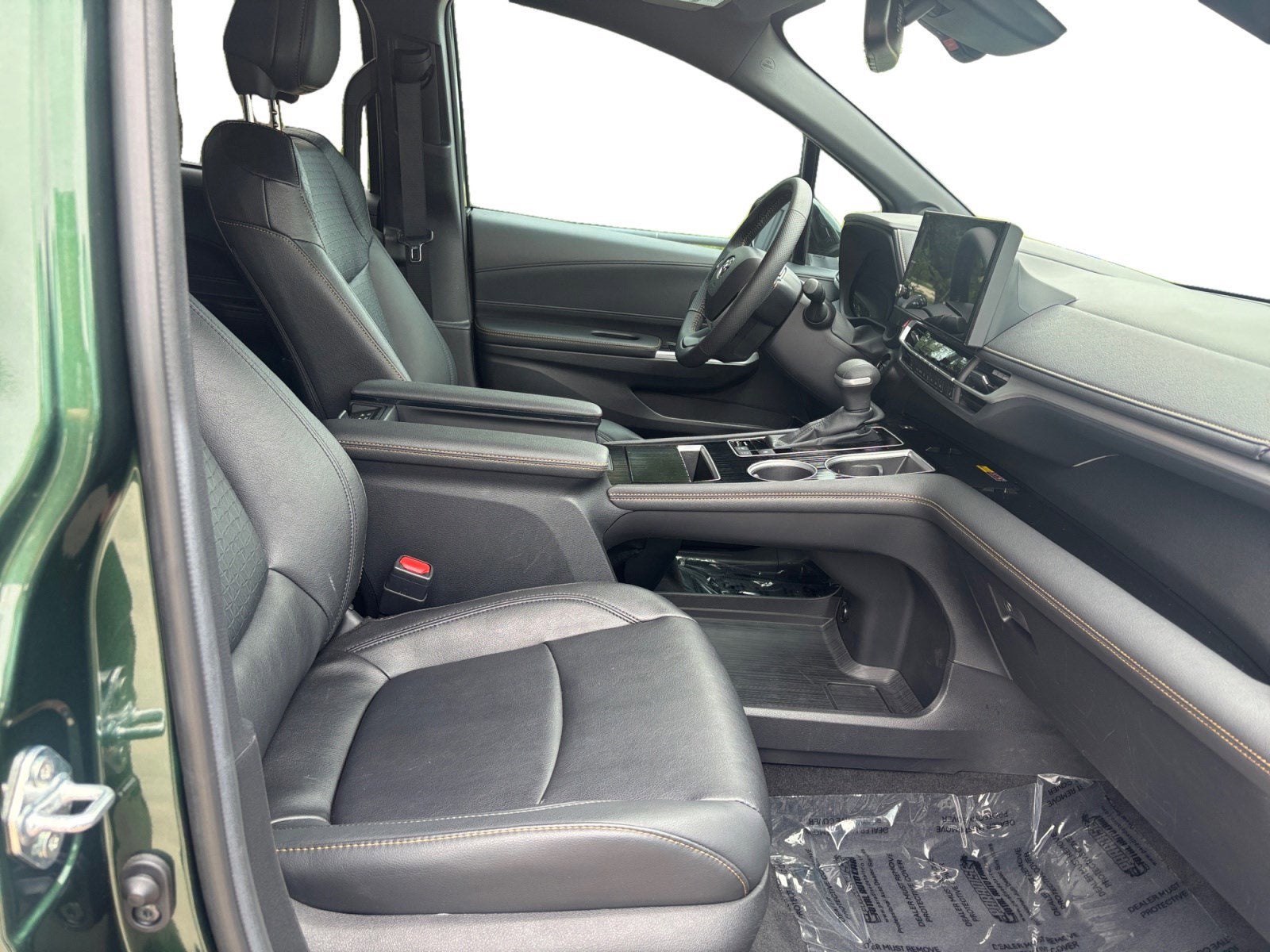 2025 Toyota Sienna Woodland Edition