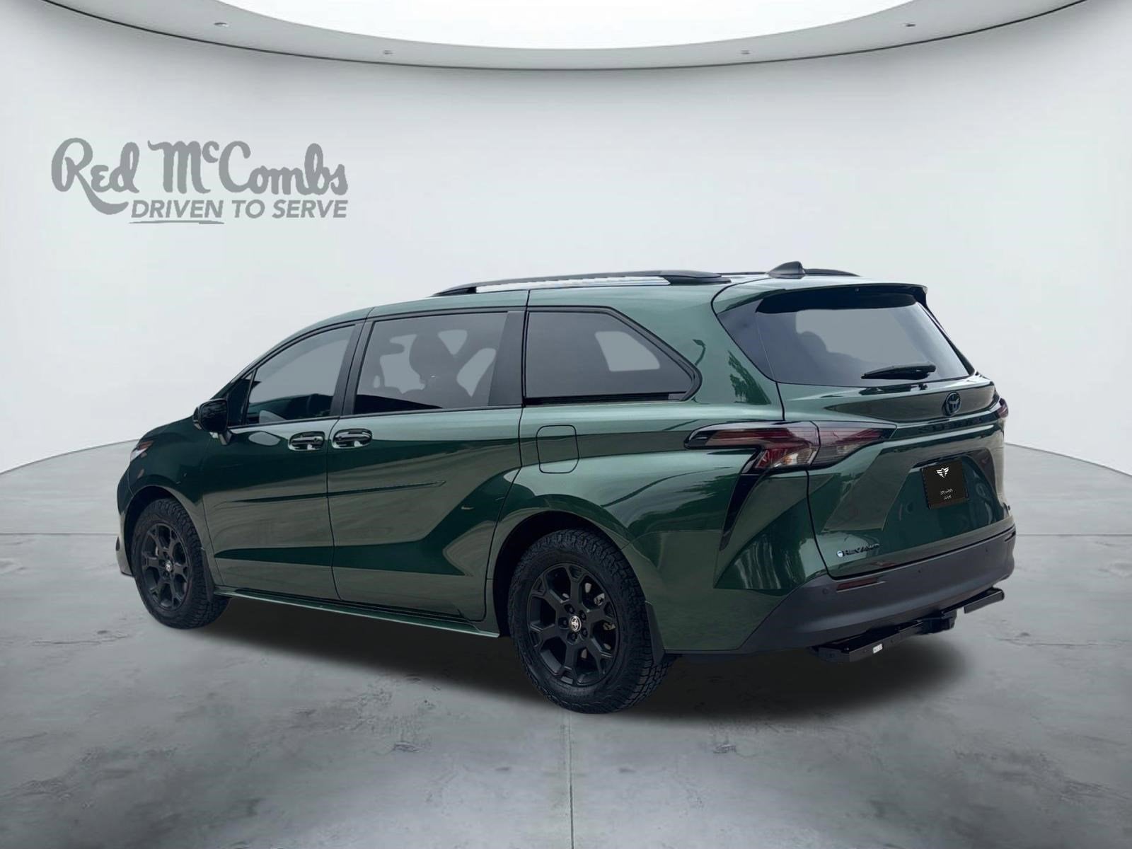 2025 Toyota Sienna Woodland Edition