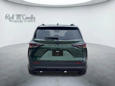 2025 Toyota Sienna Woodland Edition