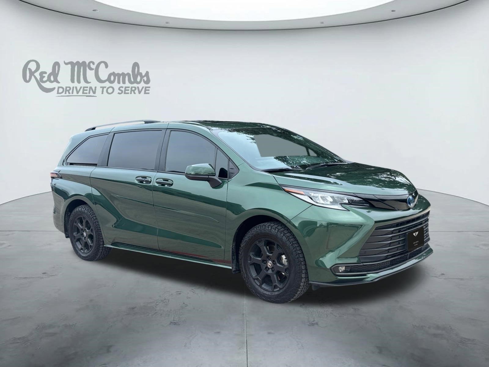 2025 Toyota Sienna Woodland Edition