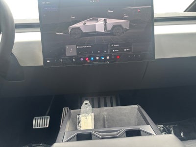 2024 Tesla Cybertruck Base