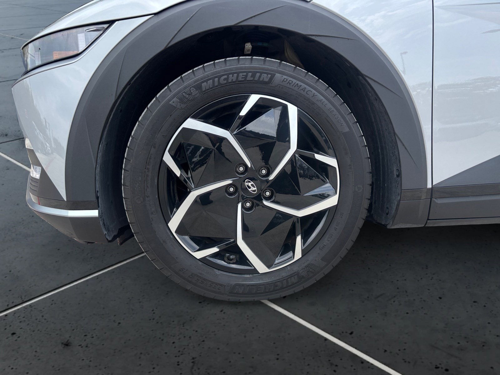 2024 Hyundai IONIQ 5 SEL