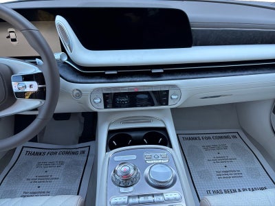 2025 Genesis G90 e-SC