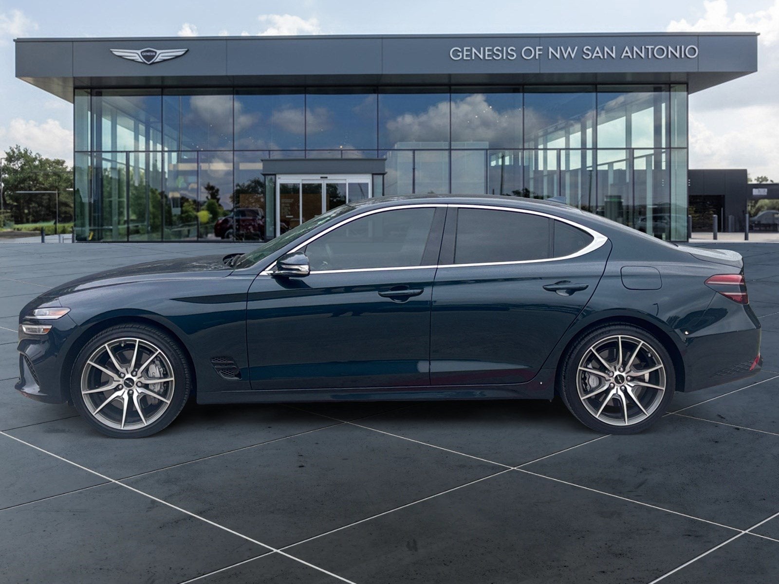 2024 Genesis G70 2.5T