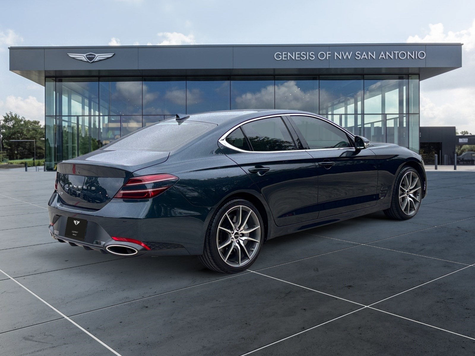 2024 Genesis G70 2.5T