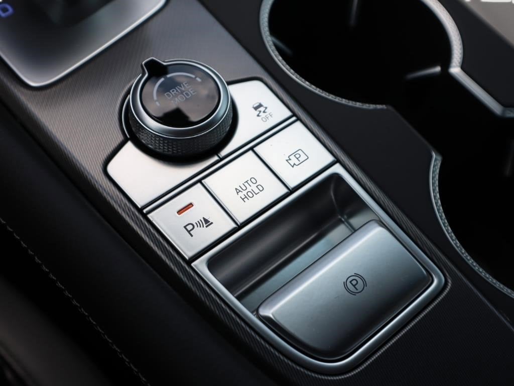 2025 Genesis G70 2.5T Sport Prestige