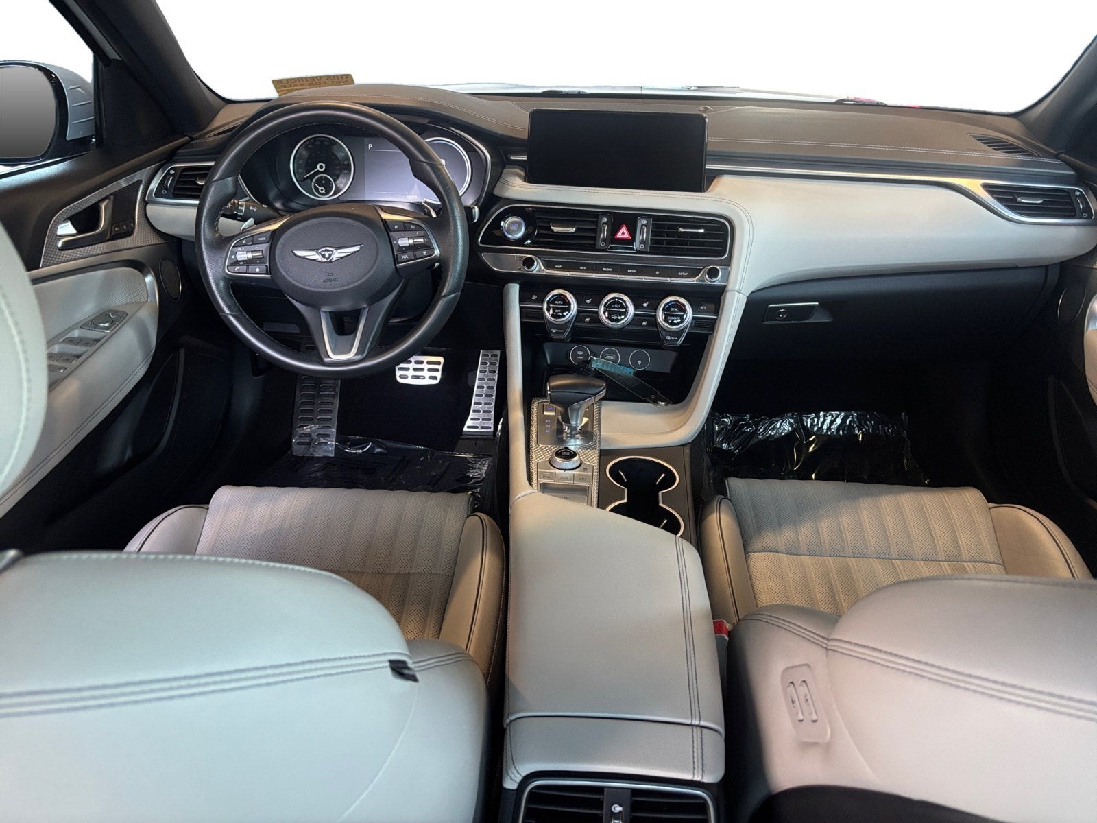 2023 Genesis G70 2.0T