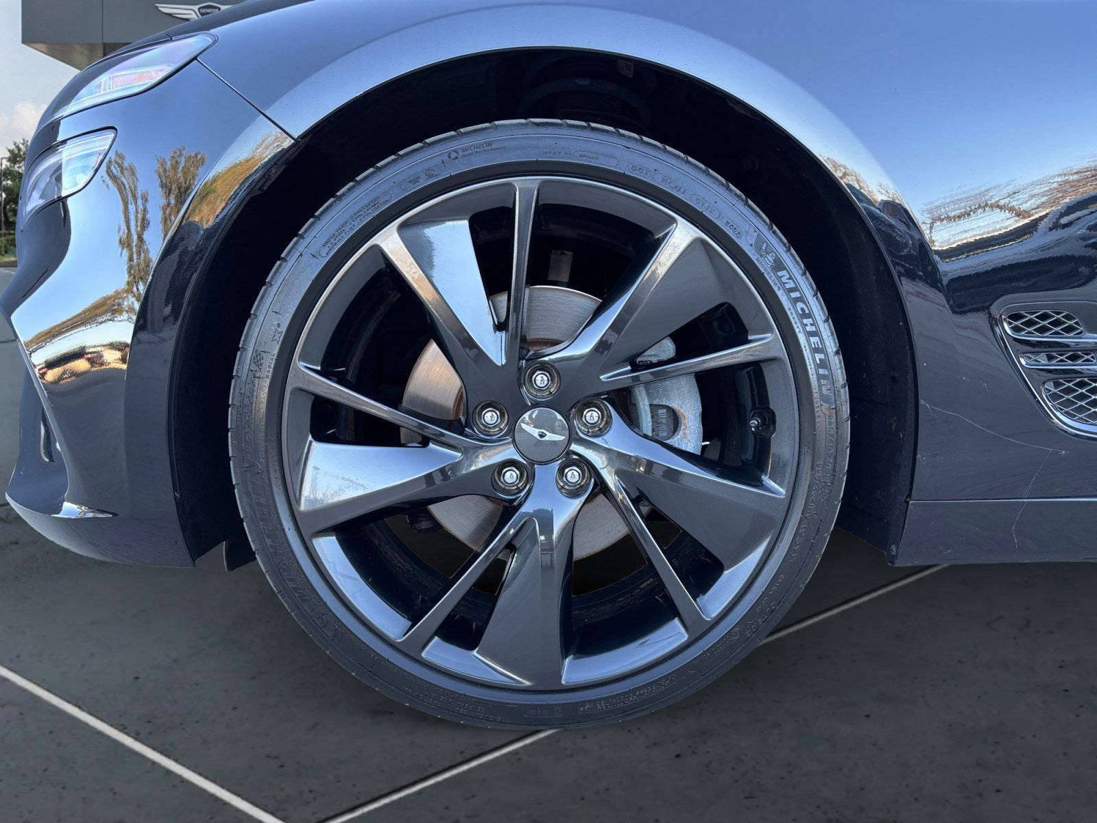 2023 Genesis G70 2.0T