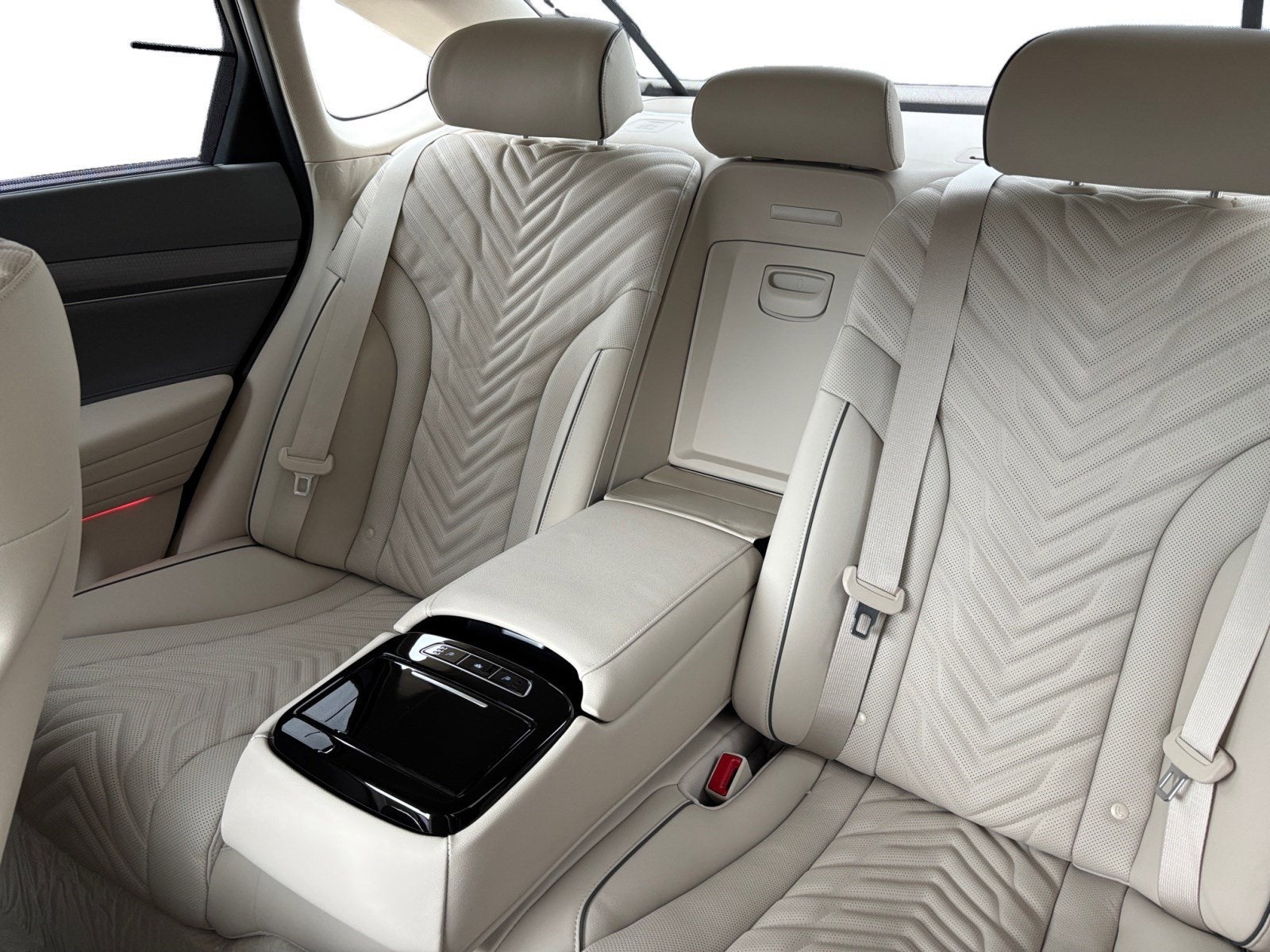 2025 Genesis G80 3.5T SPORT ADVANCED