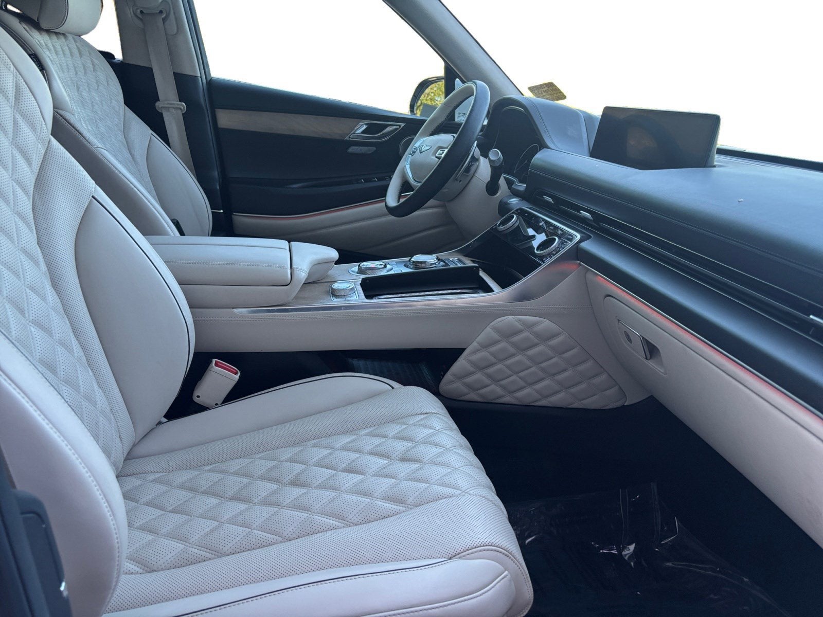 2023 Genesis GV80 Base