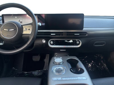 2024 Genesis GV60 Standard