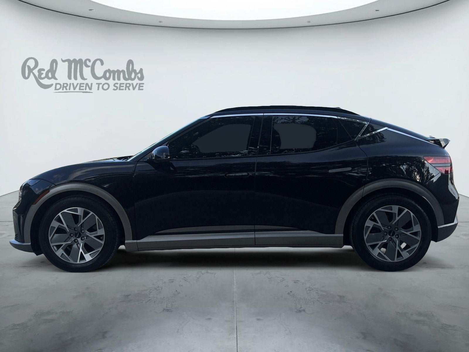 2024 Genesis GV60 Standard
