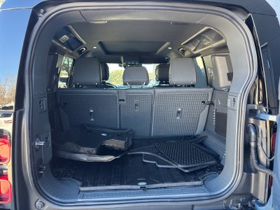 2023 Land Rover Defender X-Dynamic SE