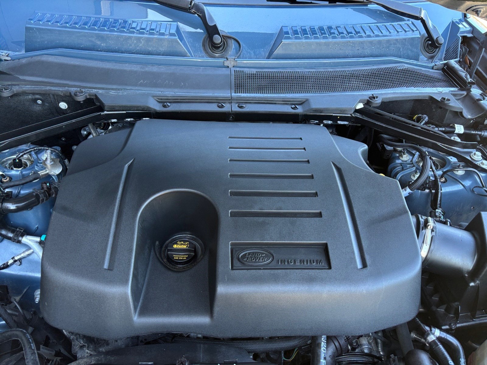 2023 Land Rover Defender X-Dynamic SE