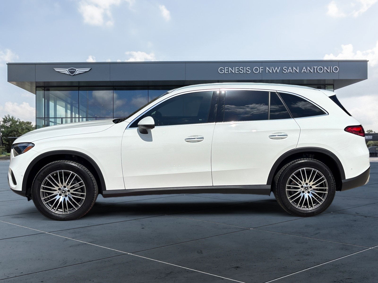 2025 Mercedes-Benz GLC GLC 300